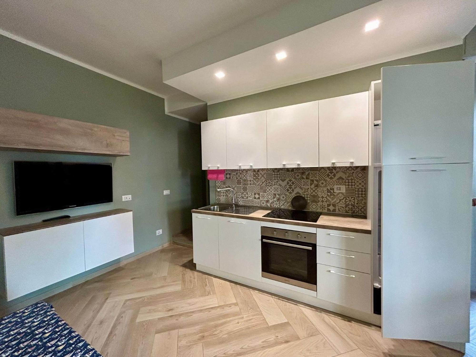 Casa Mare L.Ea. Apartment Follonica Ngoại thất bức ảnh